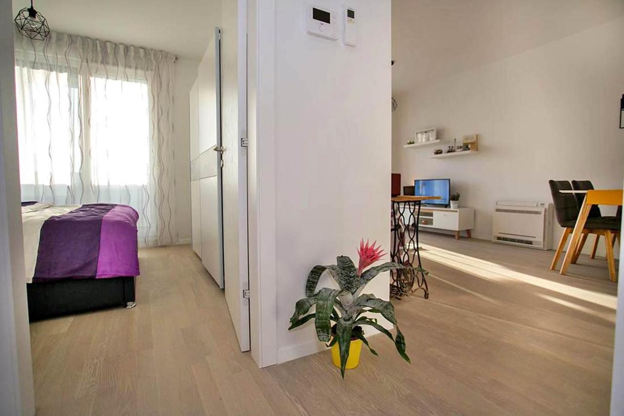 Apartment Sweet Daisy With Parking Zára Kültér fotó