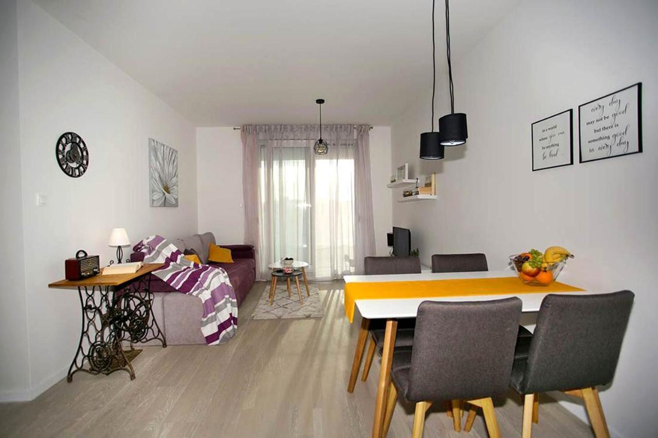 Apartment Sweet Daisy With Parking Zára Kültér fotó